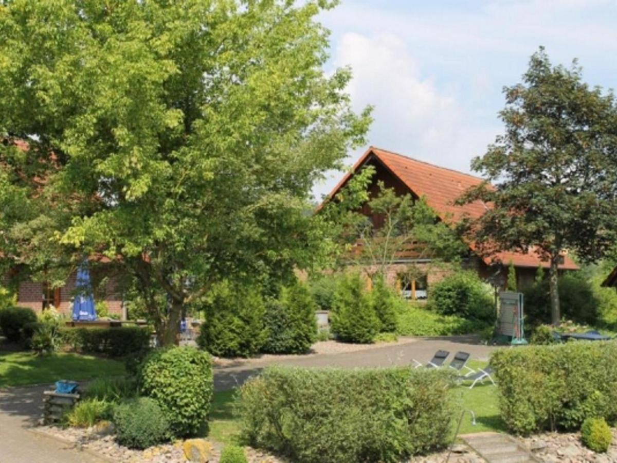 Spacious Apartment In The Green Bruchttal Bredenborn エクステリア 写真